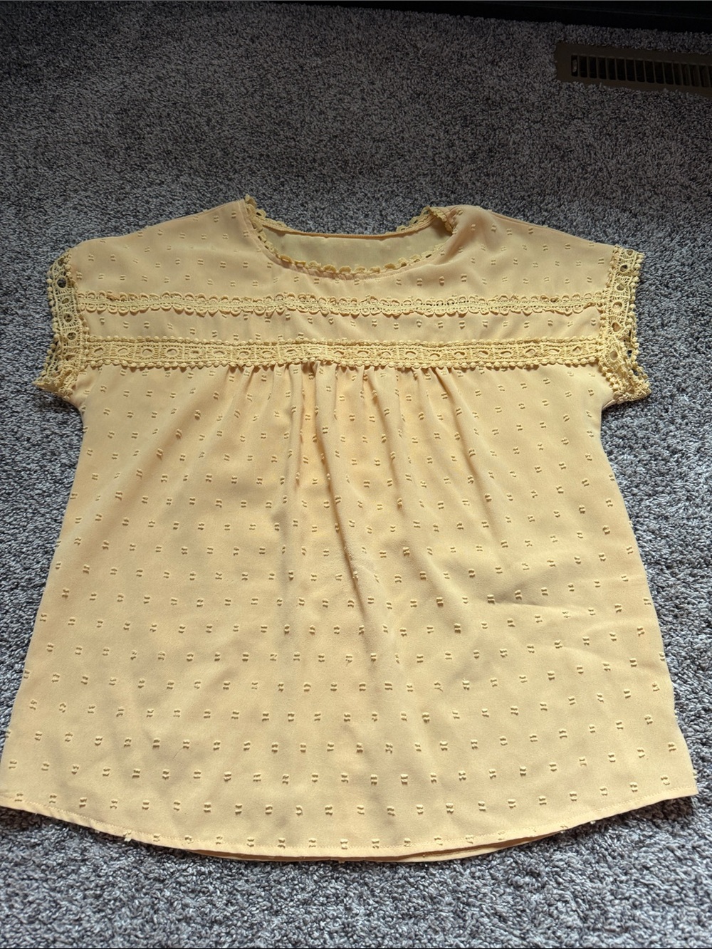 Girls' Yellow Eyelet Lace Short Sleeve Top